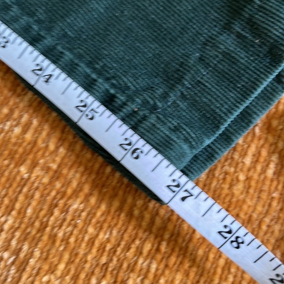 Vintage Levi’s Green Corduroys - Picture 9 of 9